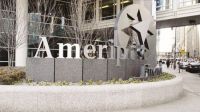 Ameriprise und Raymond James sind zwei mögliche Übernahmeziele für die UBS